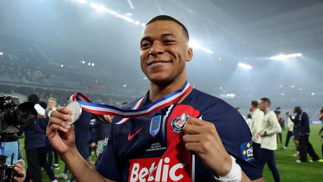 Coupe de France - Final - Olympique Lyonnais v Paris St Germain