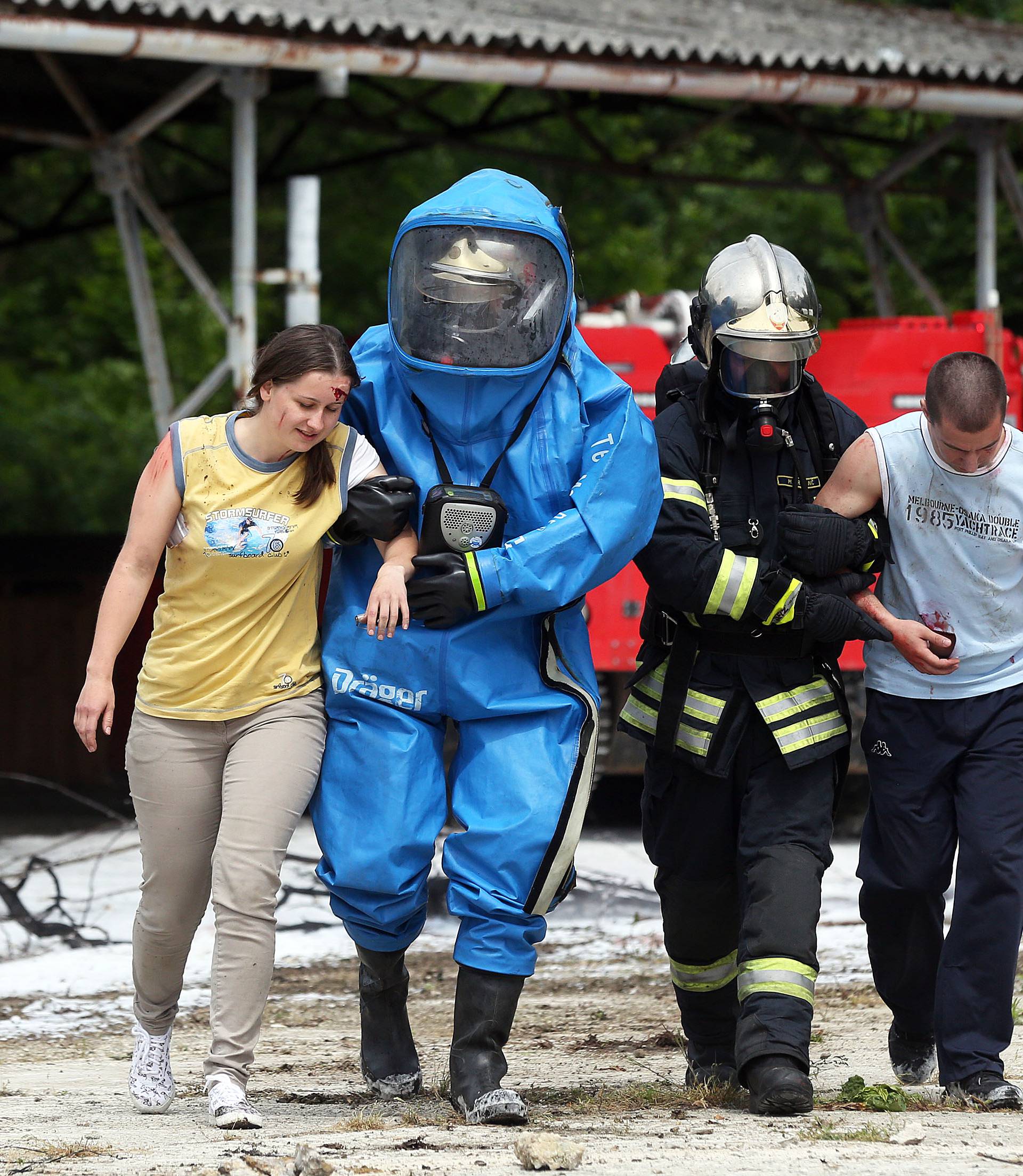 Velika vježba: 'Uhitili' teroriste pa su gasili zapaljenu tvornicu