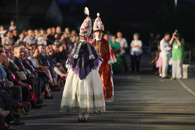 Svečano otvorenje 59. Đakovačkih vezova