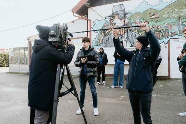 FOTO Igrači Cibone darovali su njuškice u Dumovcu i u vrijeme blagdana pokazali veliko srce