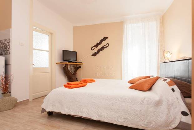 FOTO Ovih 20 kvadrata prodaju u Rovinju za 185.000 €: 'Imate i dva prozora za kvalitetu života'