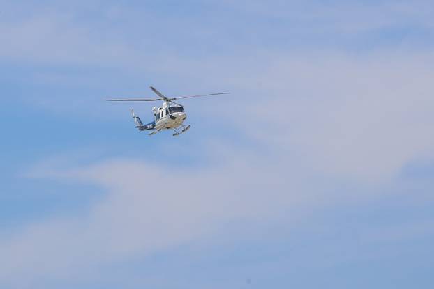 Zagreb: Policijski helikopter i policija na krovu zgrada u blizini Hipodroma