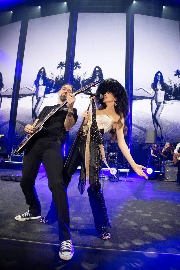 FOTO Kakva kombinacija! Evo u čemu je Seve nastupila u Areni