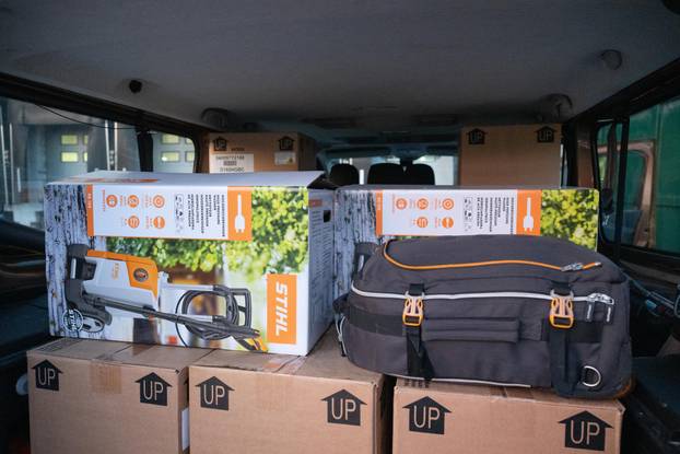 Zagreb: Krenula isporuka humanitarne pomoći stanovništvu BiH