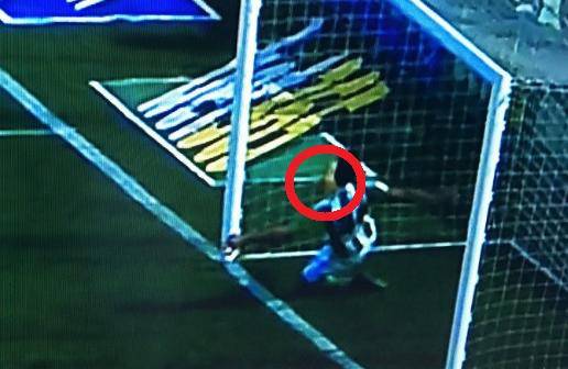 Barcelonu su pokrali u Sevilli: Pogledajte ovaj nepriznati gol!