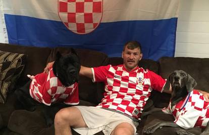 Stipe Miočić slavio uz hrvatske zastave i Thompsonove hitove