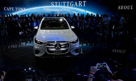 FOTO Ovo je novi Mercedes GLC: Nakrcan tehnologijama, ali na kraju izgleda kao - Mercedes