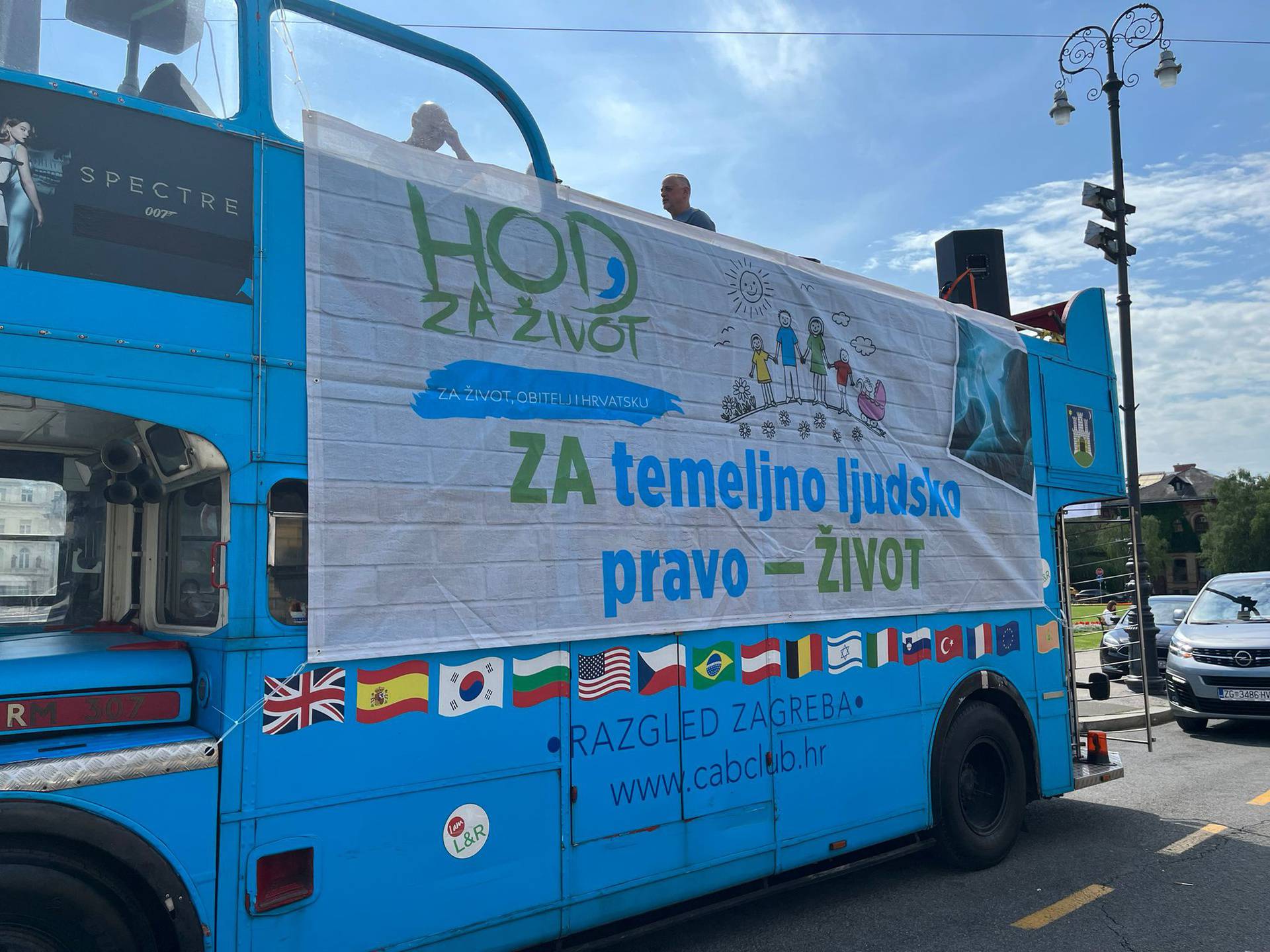 U tijeku Hod za život u Zagrebu, organizatori tvrde: 'Okupili smo se kako bismo pokazali ljubav'