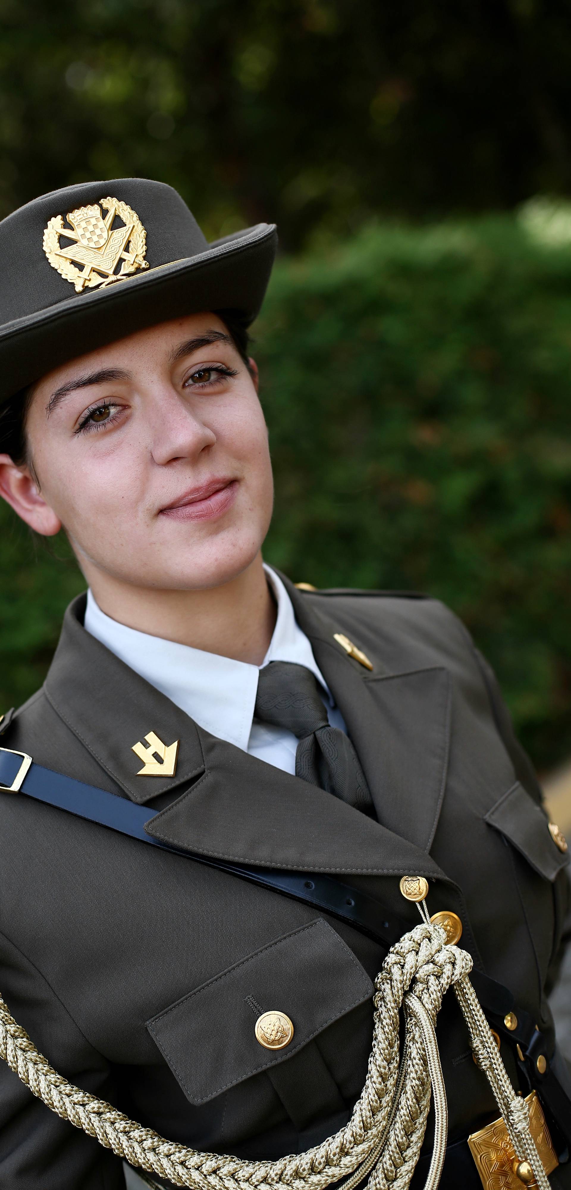 Kolindina garda: Tri vojnikinje prve žene u Počasnoj satniji