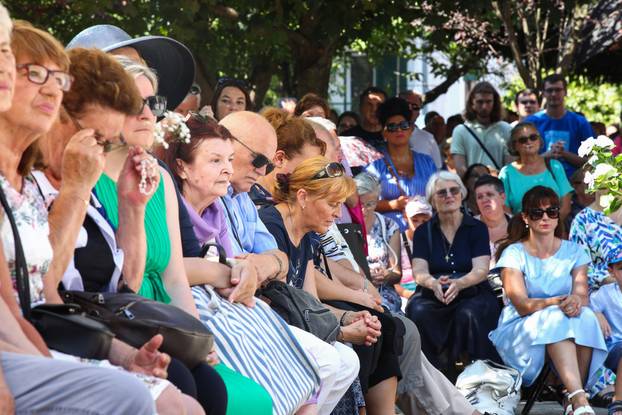 Središnje misno slavlje na blagdan Velike Gospe u Gospinom parku Župe Uznesenja Blažene Djevice Marije - Stenjevec