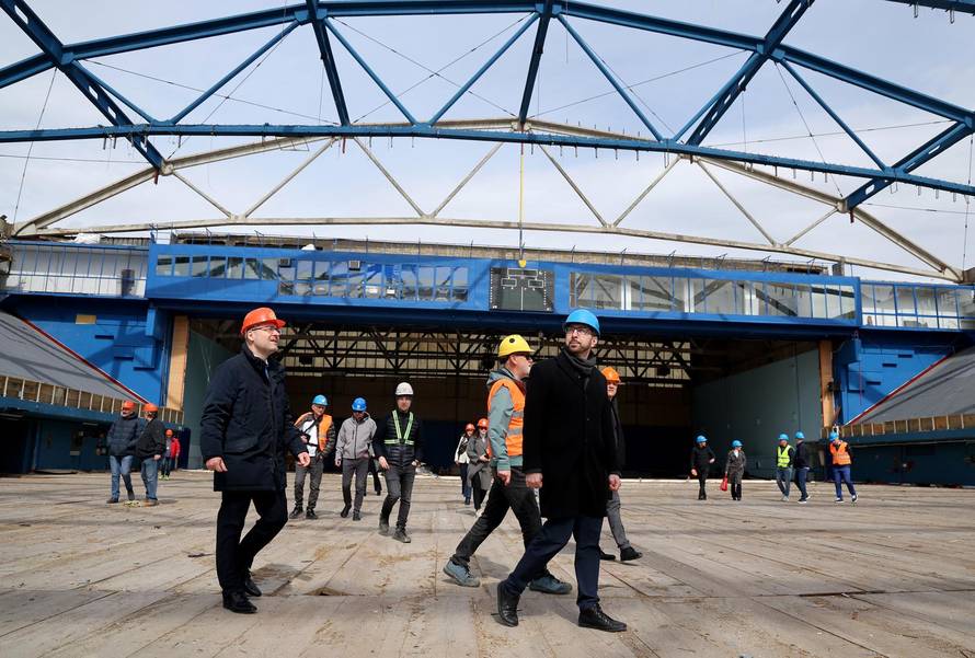 Zagreb: Povodom 5. godišnjice potresa gradonačelnik Tomašević i suradnici obišli radove na Domu sportova