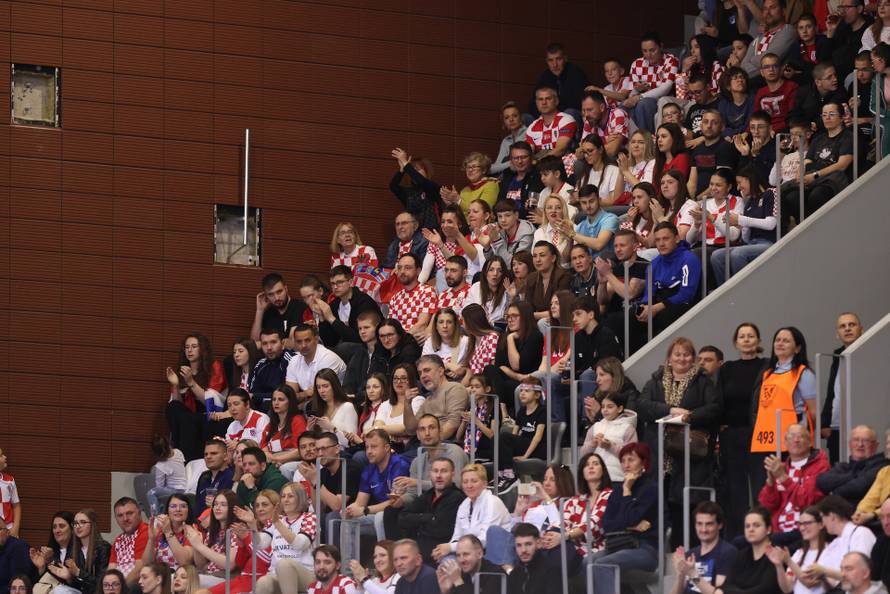 Osijek: Prijateljska utakmica između Hrvatske i Švicarske