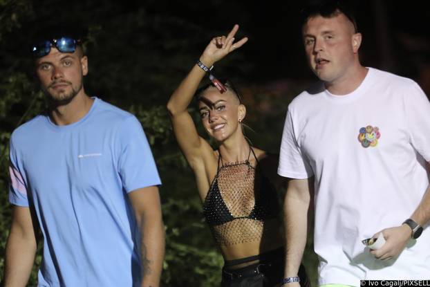Split: Dolazak partijanera na drugu večer Ultra Europe festivala 2025.