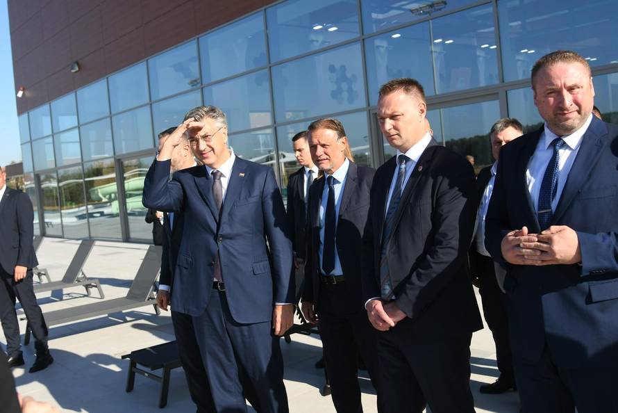 Bjelovar: Svečano otvorenje Geotermalnog sportsko-rekreacijskog parka Wellovar