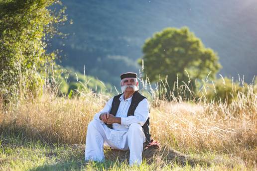 Lika iz drugoga kuta: Planine, legende i putovi koje vrijedi (p)osjetiti i istražiti