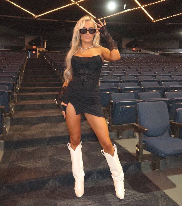 FOTO Zbog savršenog tijela ove golišave hrvačice nitko ne vidi pojas prvaka: Upoznajte Blake