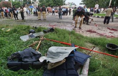 Pakistan: Bombaš napao policajce, deset poginulo