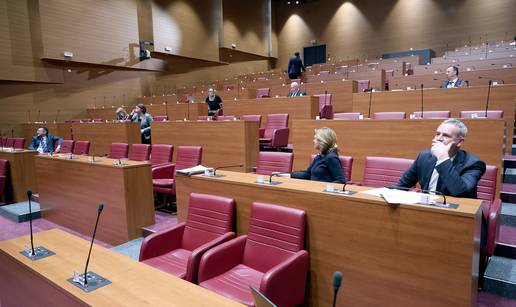 Sabor: Većina zastupnika podržala uklanjanje spomenika koji veličaju agresiju na RH