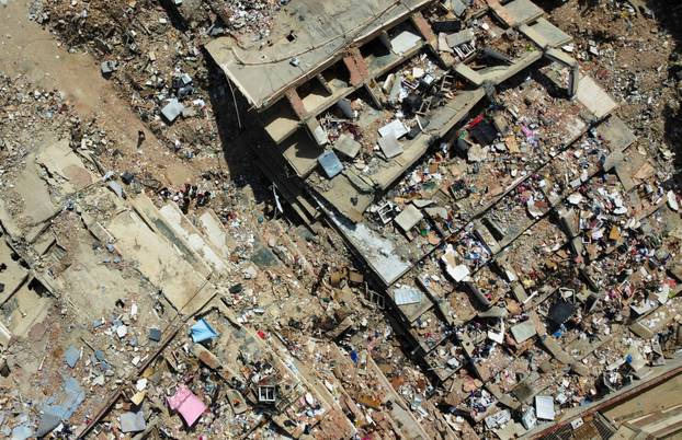 Aftermath of earthquakes in La Guaira