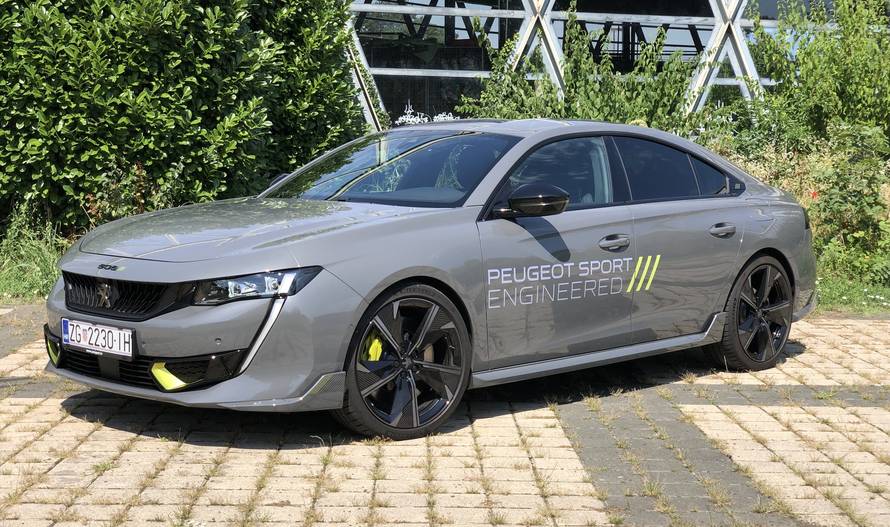 Testirali smo najsnažniji i najbrži Peugeot u povijesti, nije takav kakvim se na prvu čini