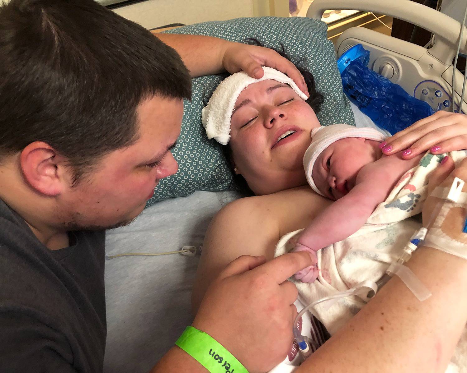 Beba-čudo se rodila 22.2.2022. u 2.22 ujutro: 'Dugo su htjeli bebu, ali mama je bila bolesna'