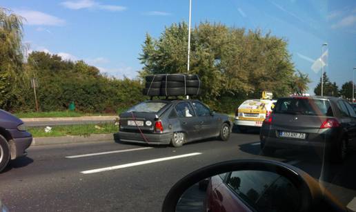 U automobil je ukrcao gume i felge i tako se vozio Zagrebom