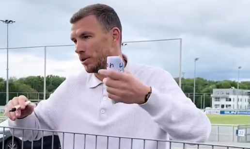 D&zcaron;eko se naljutio na navija&ccaron;a: 'Majstore pa ti si bio ve&cacute; deset puta, nemoj me zaje*avati...'