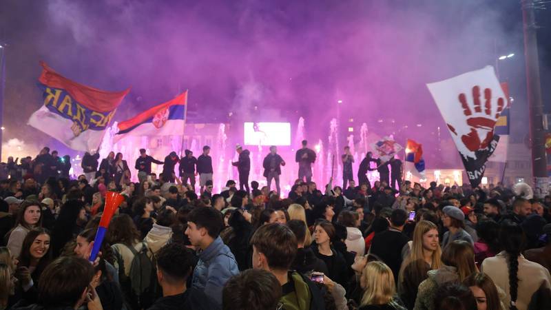 UŽIVO Vučić 'pao' nakon 14 godina na vlasti. Nema više ni Ćacilenda, sad je opet park...