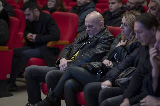 Županja: Komemoracija za Slavena Živanovića Žižu, člana grupe Opća opasnost koji je preminuo u 53. godini