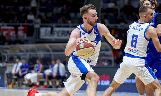 Ludnica na Višnjiku: Zadar nadigrao Cibonu pred pet tisuća ljudi! Zabio 50 u prvom dijelu