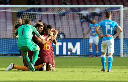 Džeko rešeta: Roma je slomila Napoli i zasjela na 2. mjesto