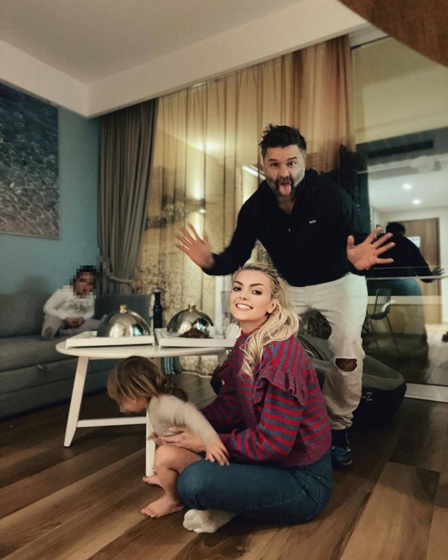 Ella o kući u Istri: 'Završili smo nacrte pa kreću radovi. Najluđi trač je da sam se bogato udala'