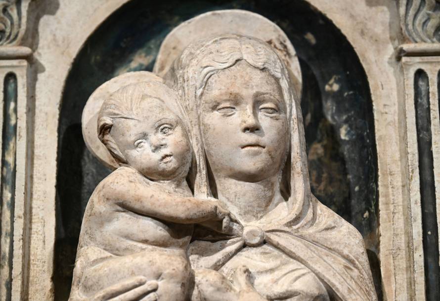 Zagreb: 1100 izlozba Hrvatskog Kraljevstva  u Klovicevim dvorima