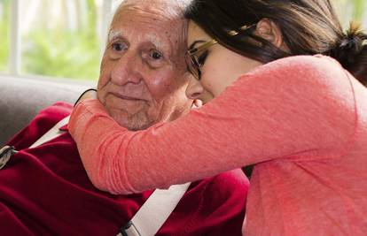 Alzheimerova bolest dolazi podmuklo i otima uspomene
