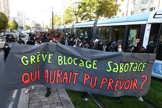 Nationwide strike and anti-government protests called by French unions in France