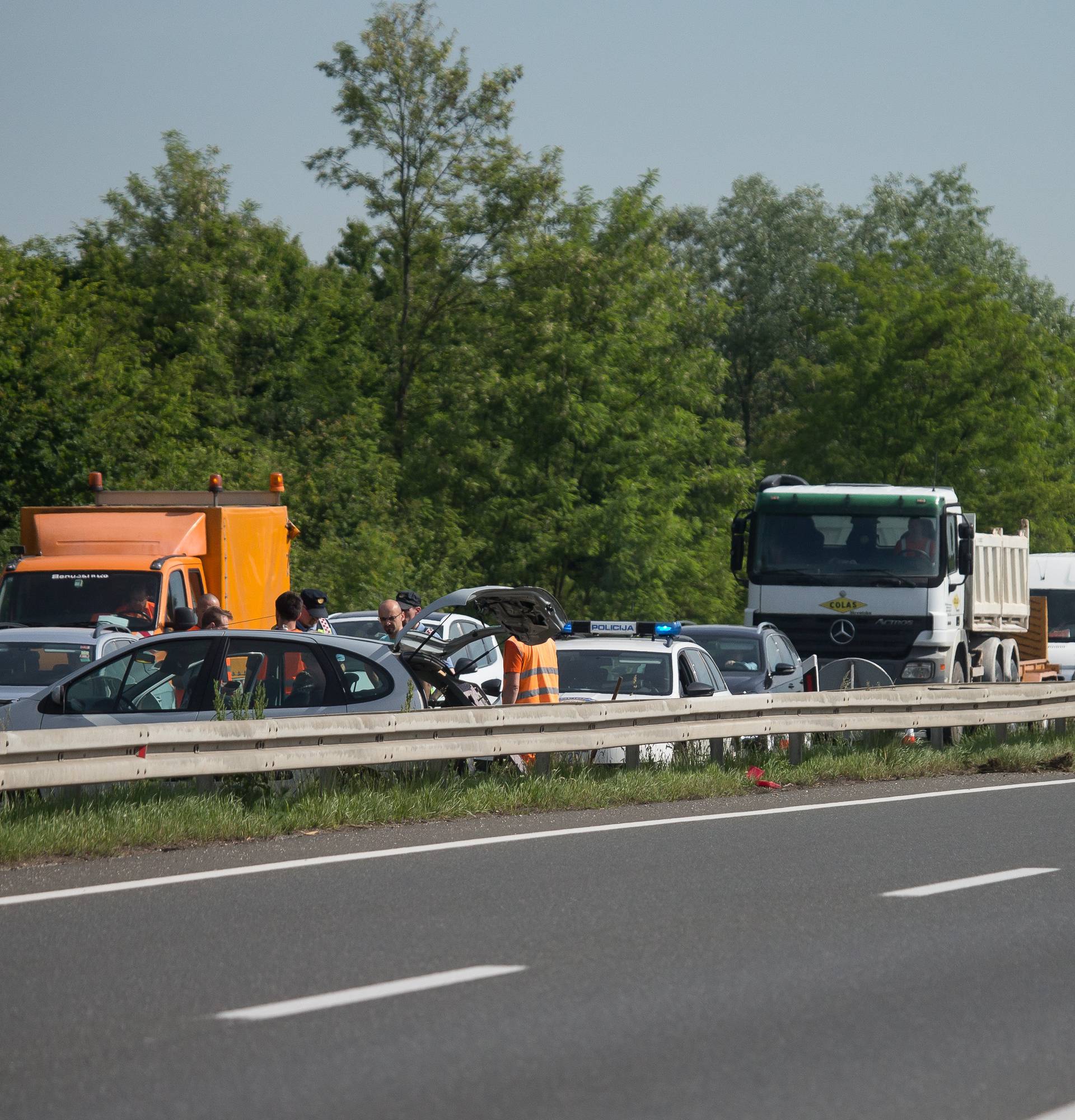 Sudar četiri automobila na A4: Još se ne zna ima li ozlijeđenih