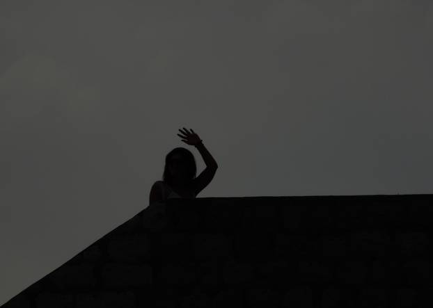 Dubrovnik ljeti, tisuće posjetitelja, ali i bogata ponuda za svakoga