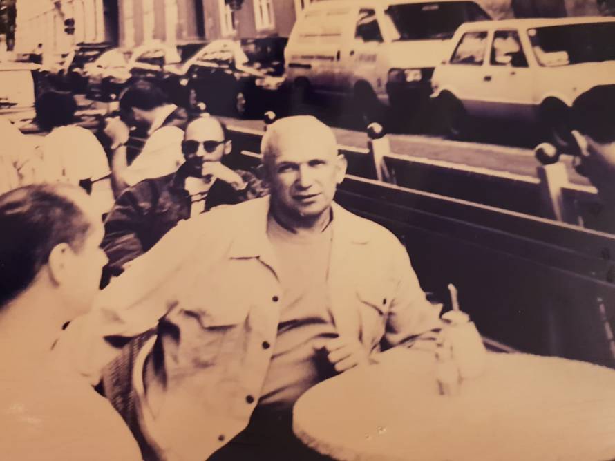 'Bio sam na fronti, a za nositi haljine trebala je ista hrabrost'