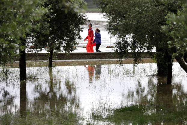 Potopljene ulice Medulina nakon jakog nevremena