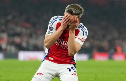 VIDEO A sada - Dinamo! Arsenal remizirao protiv Aston Ville i nastavio niz lošijih rezultata