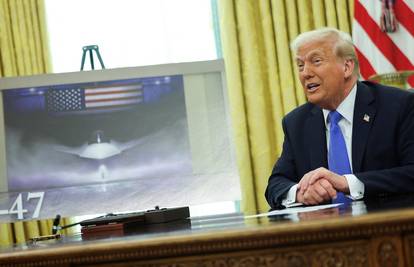 VIDEO Trump predstavio novi borbeni avion F-47: 'Prekrasan naziv, ništa mu nije ni blizu...'