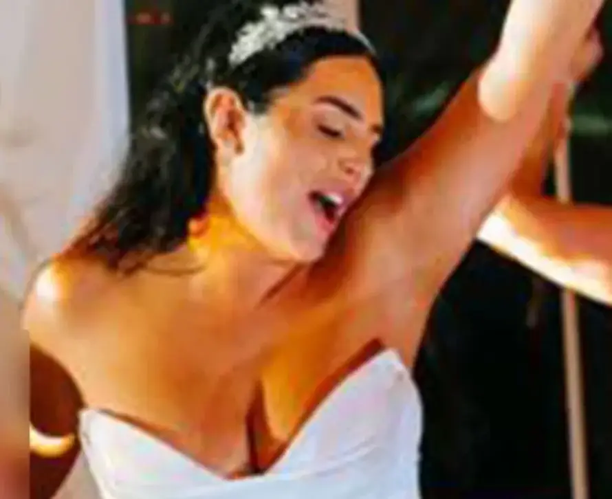 Zavela učenika, dovela ga doma u bračni krevet i spavala s njim. Suprug odlučio ostati s njom