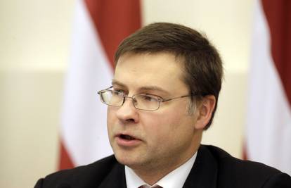 Premijer Latvije dao ostavku radi urušavanja supermarketa