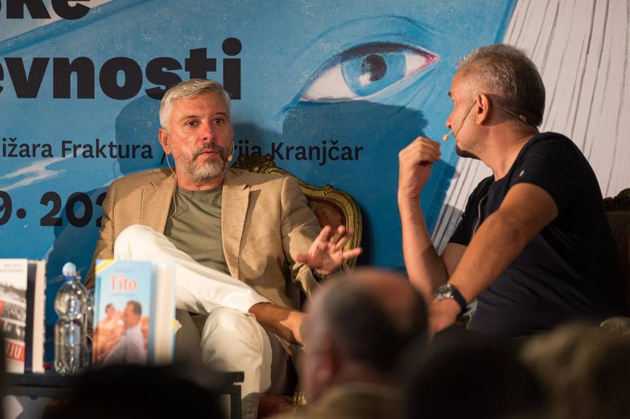 Zagreb: Festival svjetske književnosti, razgovor s Goranom Gavranovićem i Borisom Rašetom