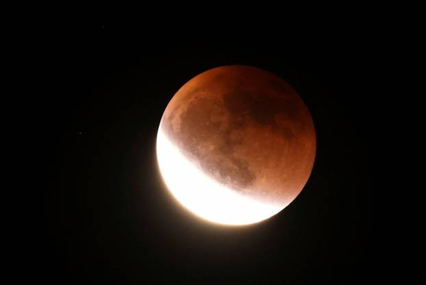 Total lunar eclipse in Cairo