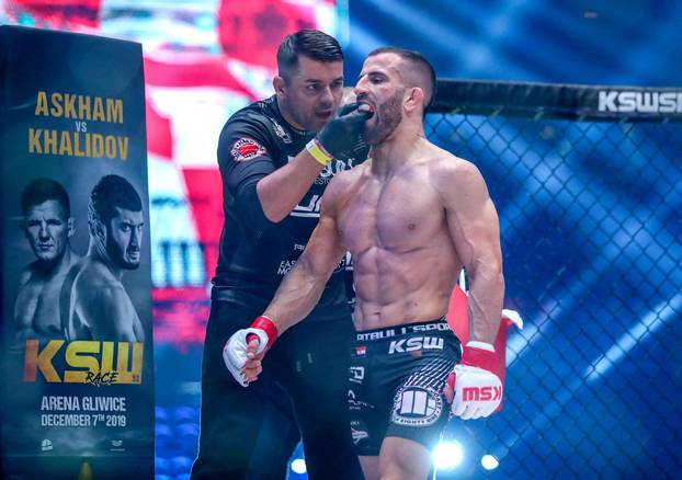 Zagreb: Borilački spektakl KSW 51, Antun Račić - Damian Stasiak