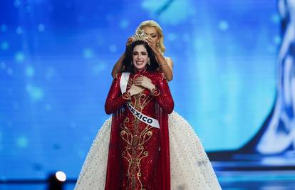 Nova Miss Universe prvi put se oglasila nakon sukoba na izboru