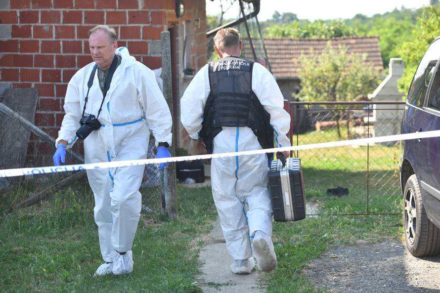 Policijski očevid na mjestu ubojstva u Pleškovcu