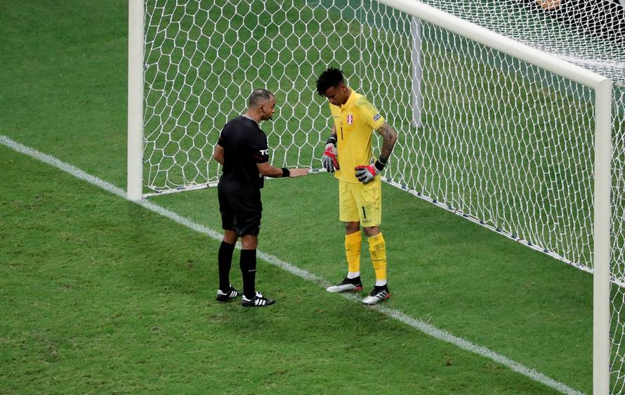 Suárez tragičar Urugvaja: Peru senzacionalni polufinalist Cope