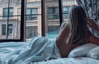 Gola u New Yorku: Sonja Kovač pokazala kako uživa u krevetu